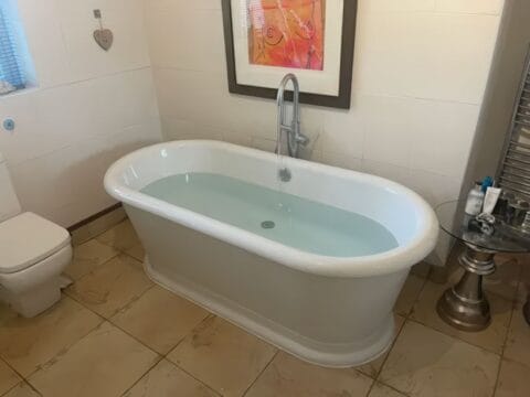 Luxury Bath Installation Lyv2
