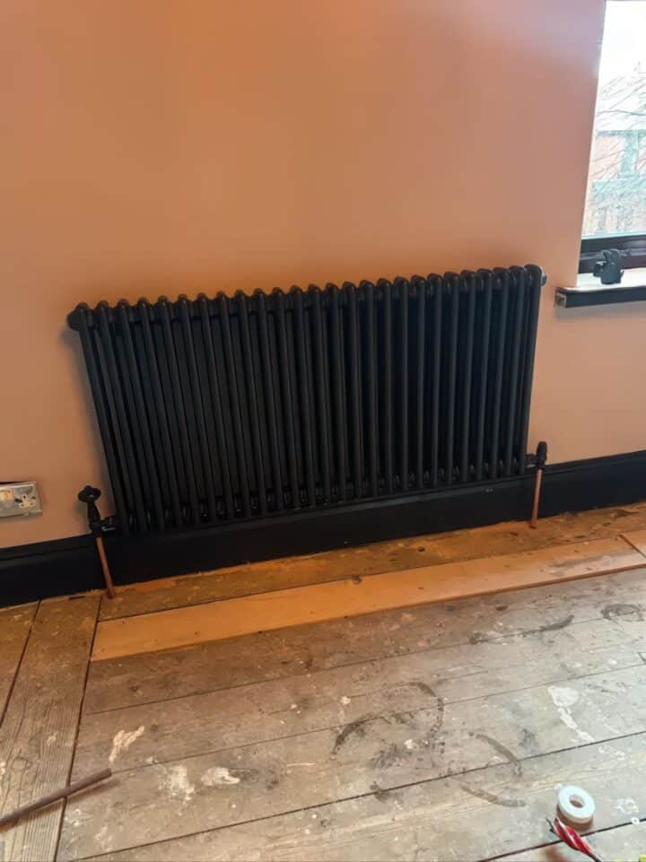 New Cast Iron Radiator Installation With New Valves Lyv2