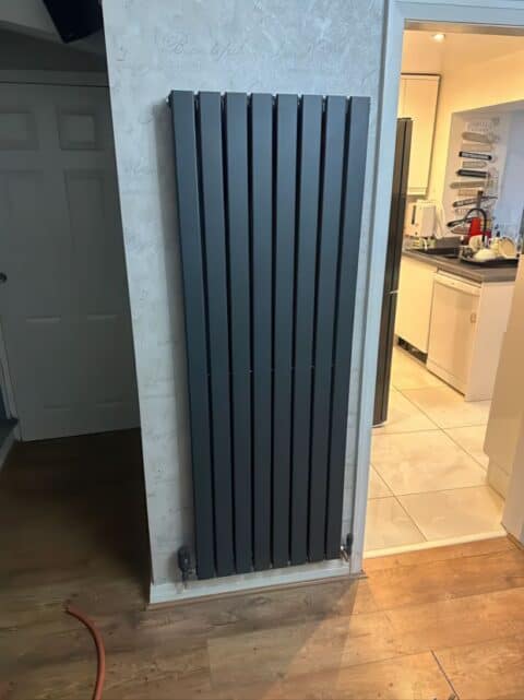 New Modern Design Radiator Installation 3 Lyv2